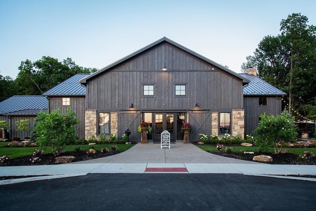 Greenwood Indiana Wedding DJ - Varsity DJs