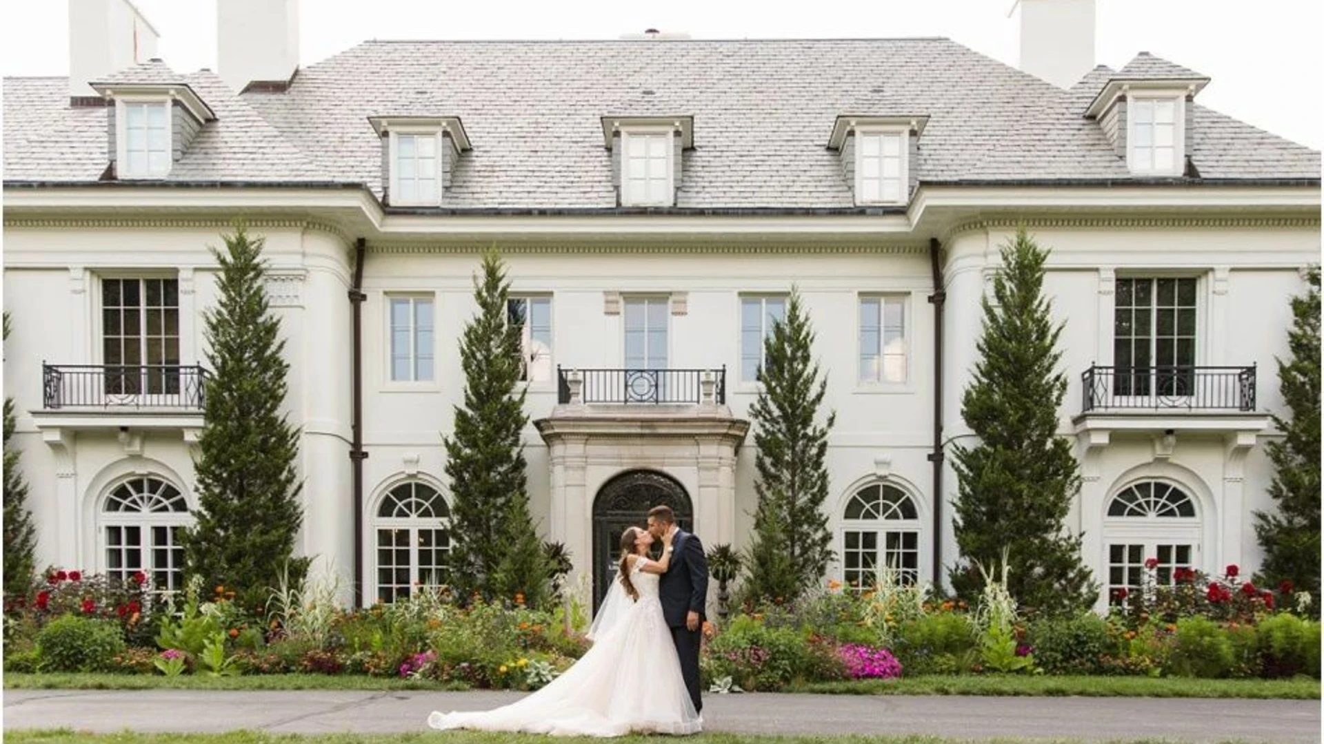 Indianapolis Wedding DJ - Varsity DJs